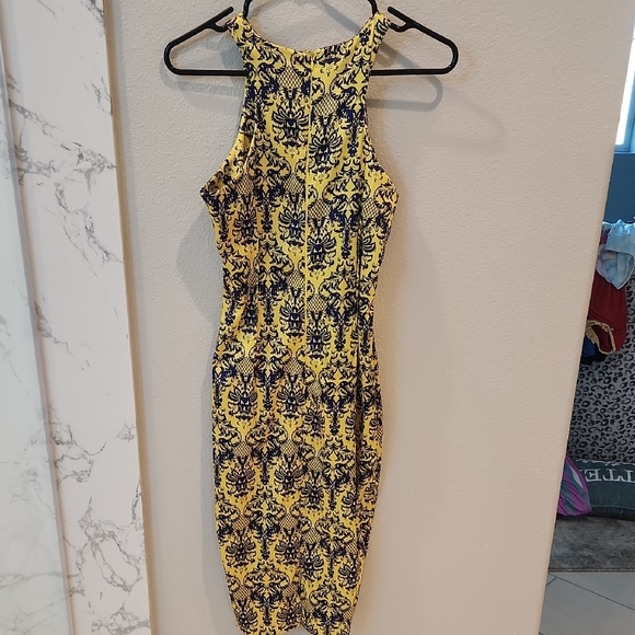 AX Paris Yellow and Black Damask Midi Dress - Picture 3 of 7